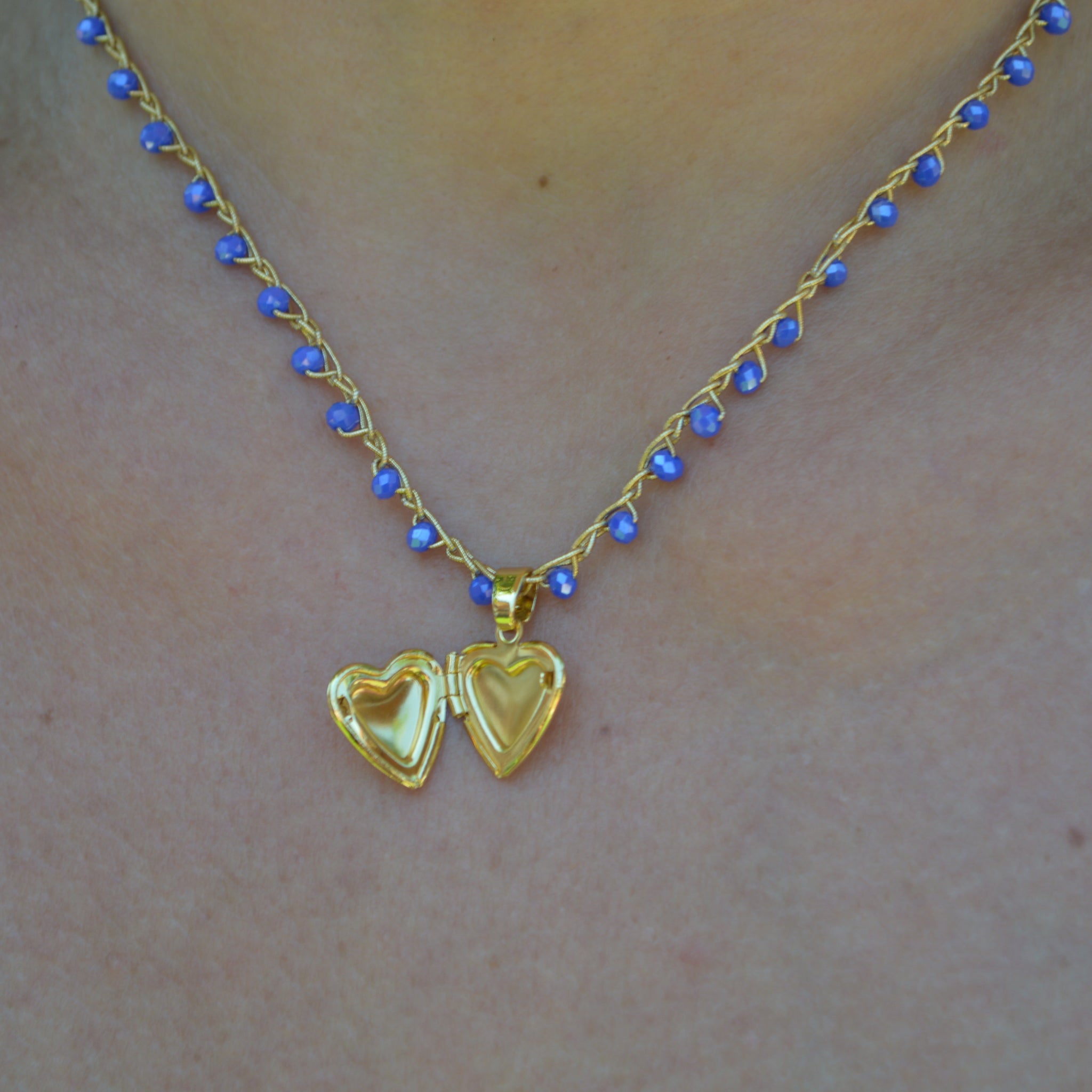 Crochet Necklace Charmi blue - Anima Mia